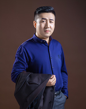 杨飞